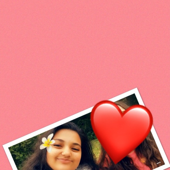 Meet your Posher, Isabelle - Picture 1 of 1